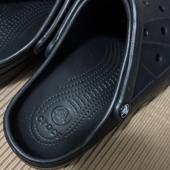 NWT CROCS Unisex Size M11 Black Ralen Clog Roomy Fit - Picture 8 of 10